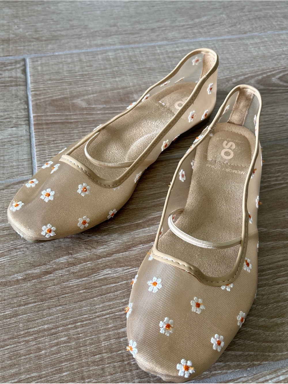 SO Beige Floral Embroidered Ballet Flats